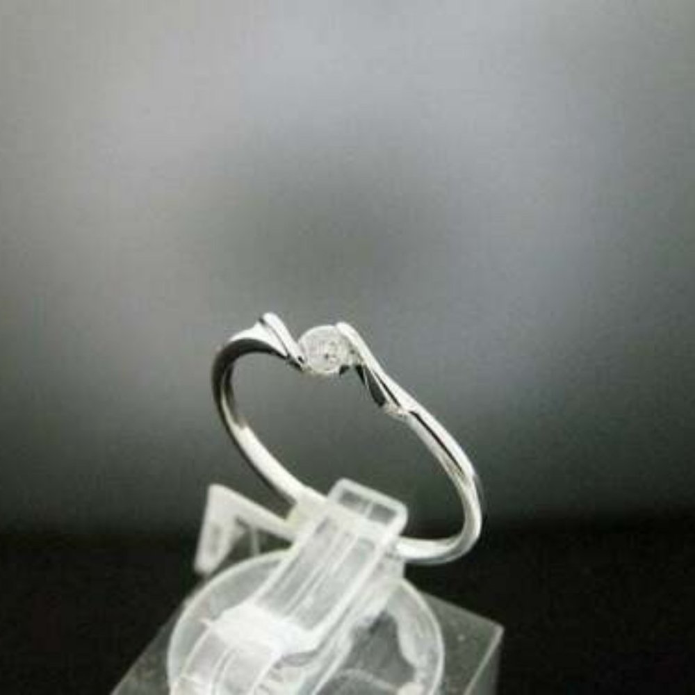 14K White Gold Engagement 0.10ct one diamond Ring Size 7